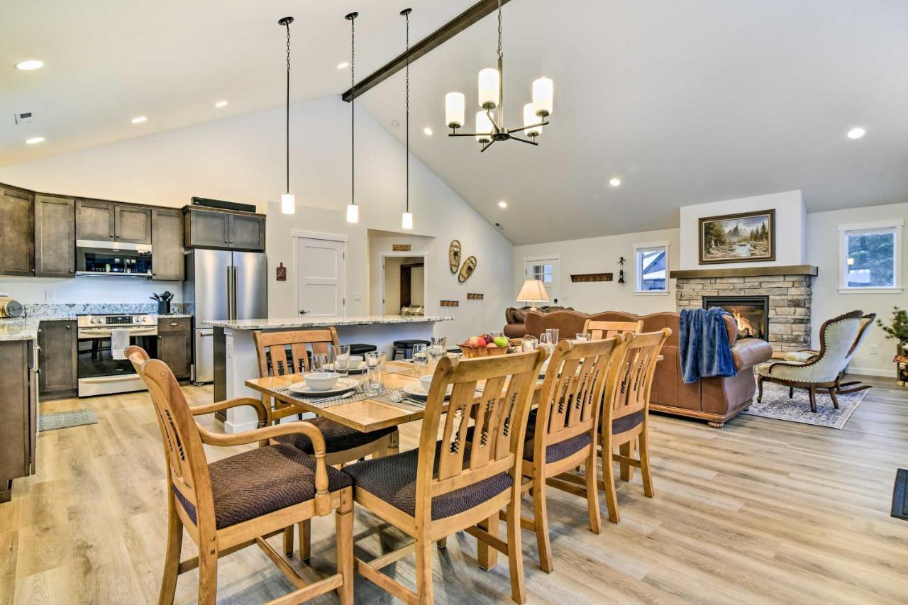 Family-Friendly Packwood Retreat With Deck! Villa Bagian luar foto