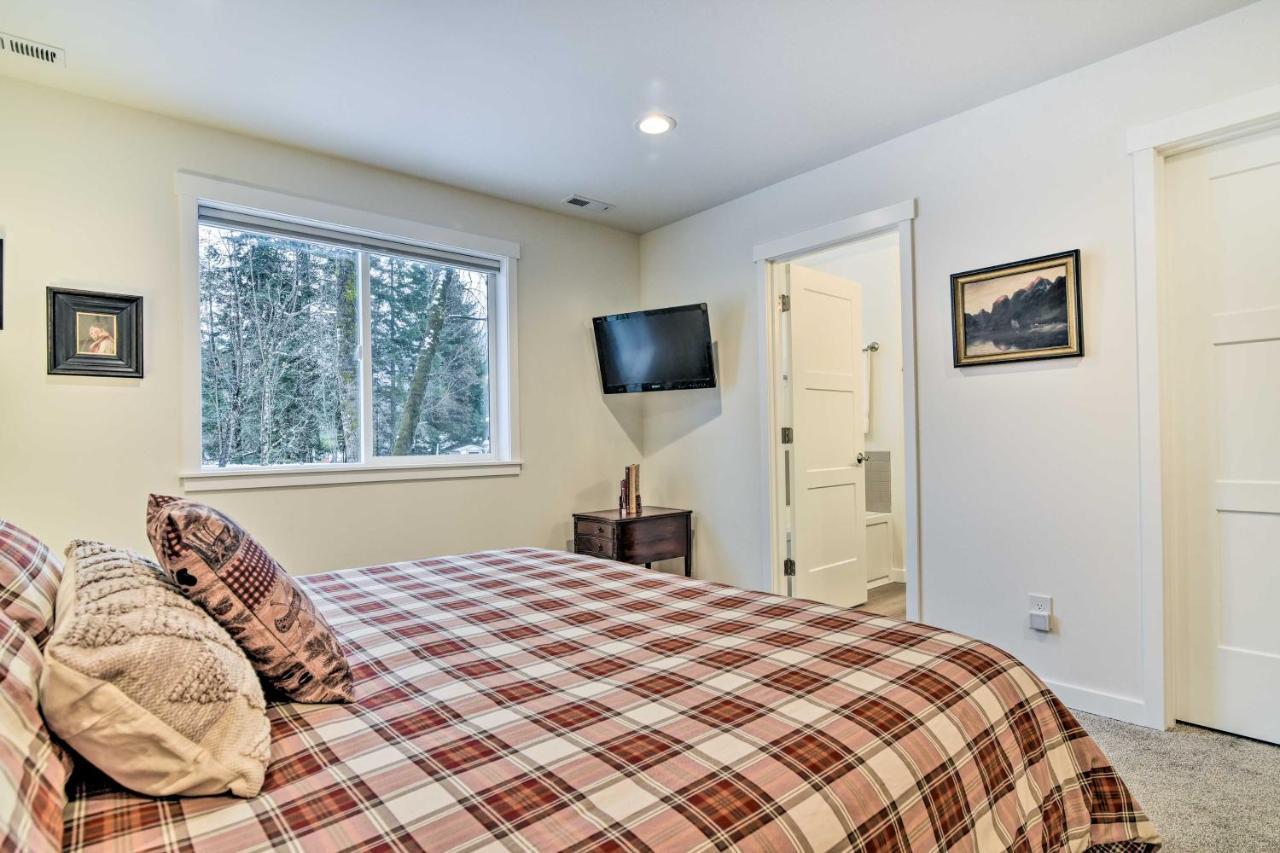 Family-Friendly Packwood Retreat With Deck! Villa Bagian luar foto