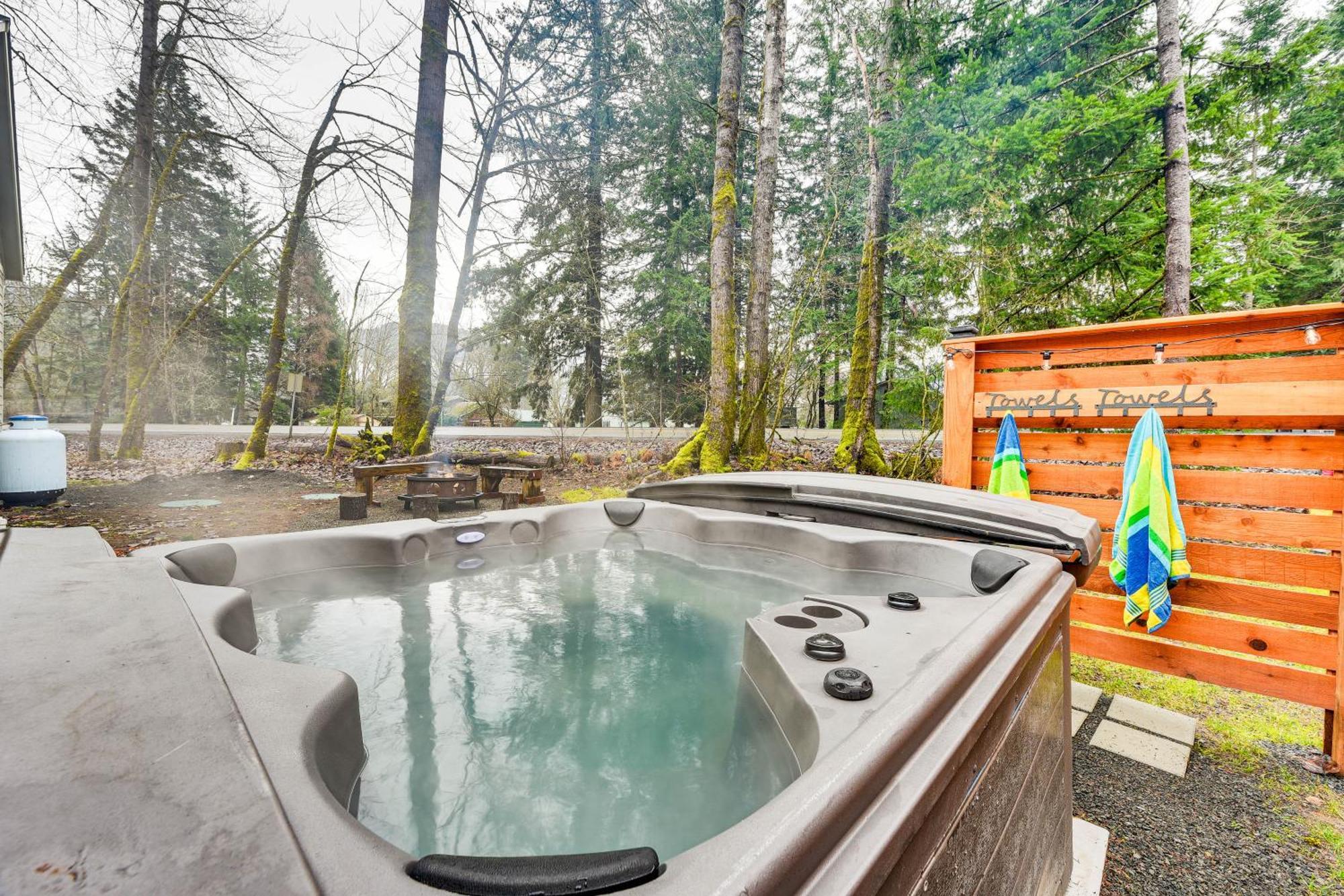 Family-Friendly Packwood Retreat With Deck! Villa Bagian luar foto