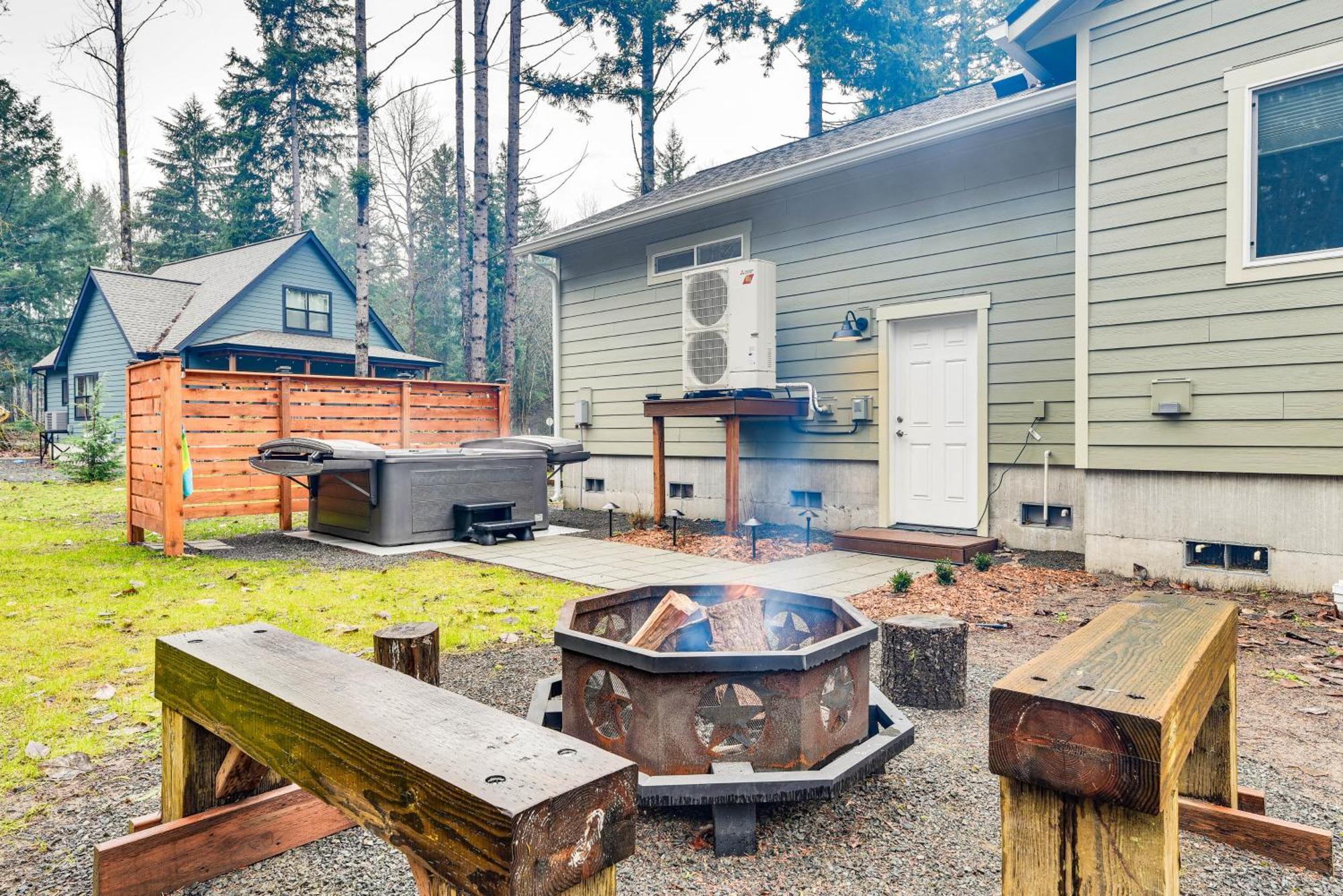 Family-Friendly Packwood Retreat With Deck! Villa Bagian luar foto